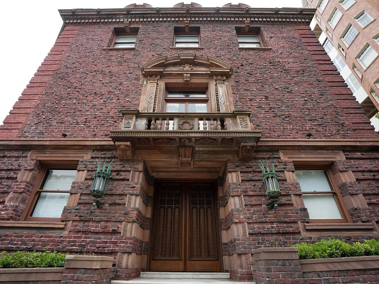 Photo of Bourn Mansion