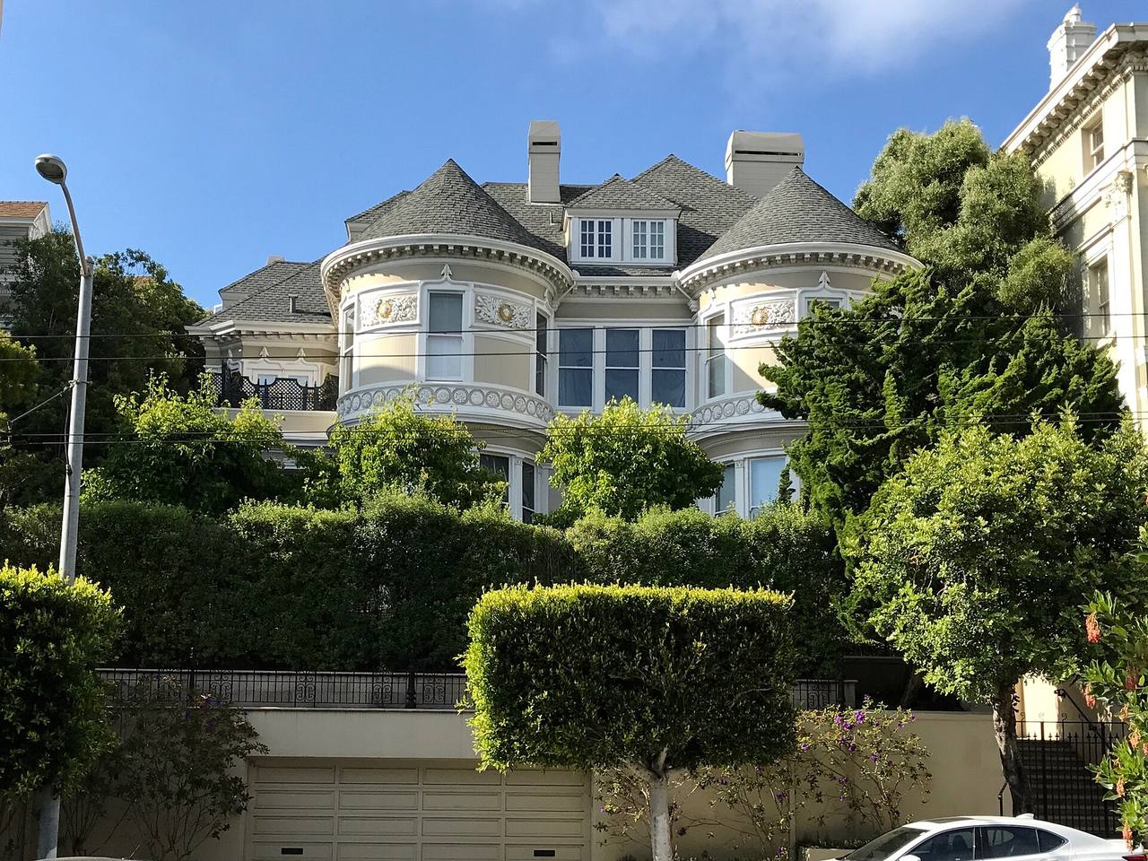 Photo of Chambers Mansion