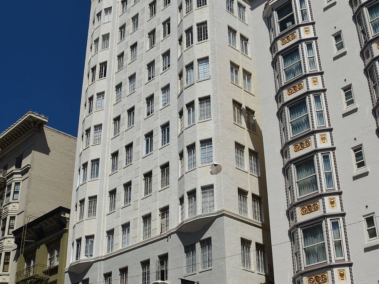 Photo of Gaylord Hotel